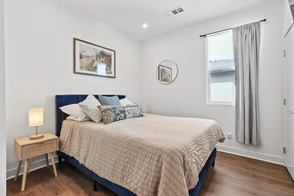 1531 W Bushell, Anaheim, California 92805 home-pic-11